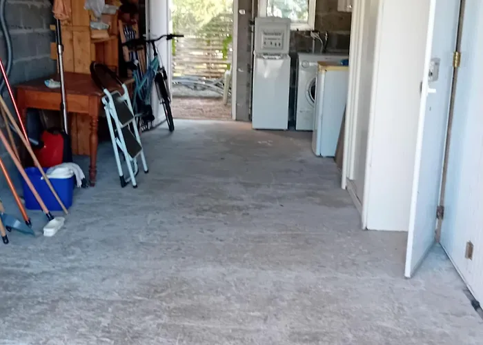 House With Garden Near The Sea In בית נופש