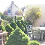 Casa de Férias House With Garden Near The Sea In *